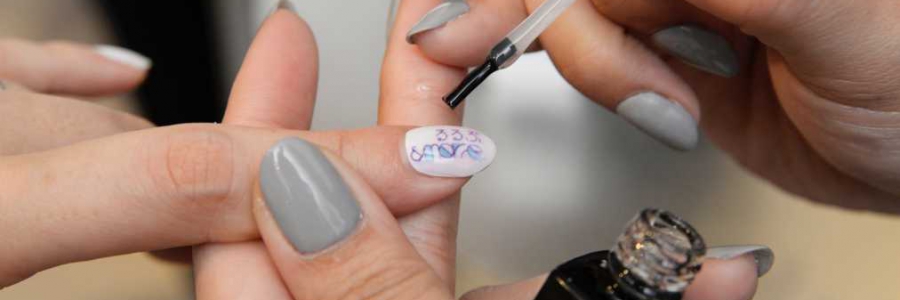 ハイクオリティの時短ネイル！驚きの新技術「オートネイル」って知ってる？